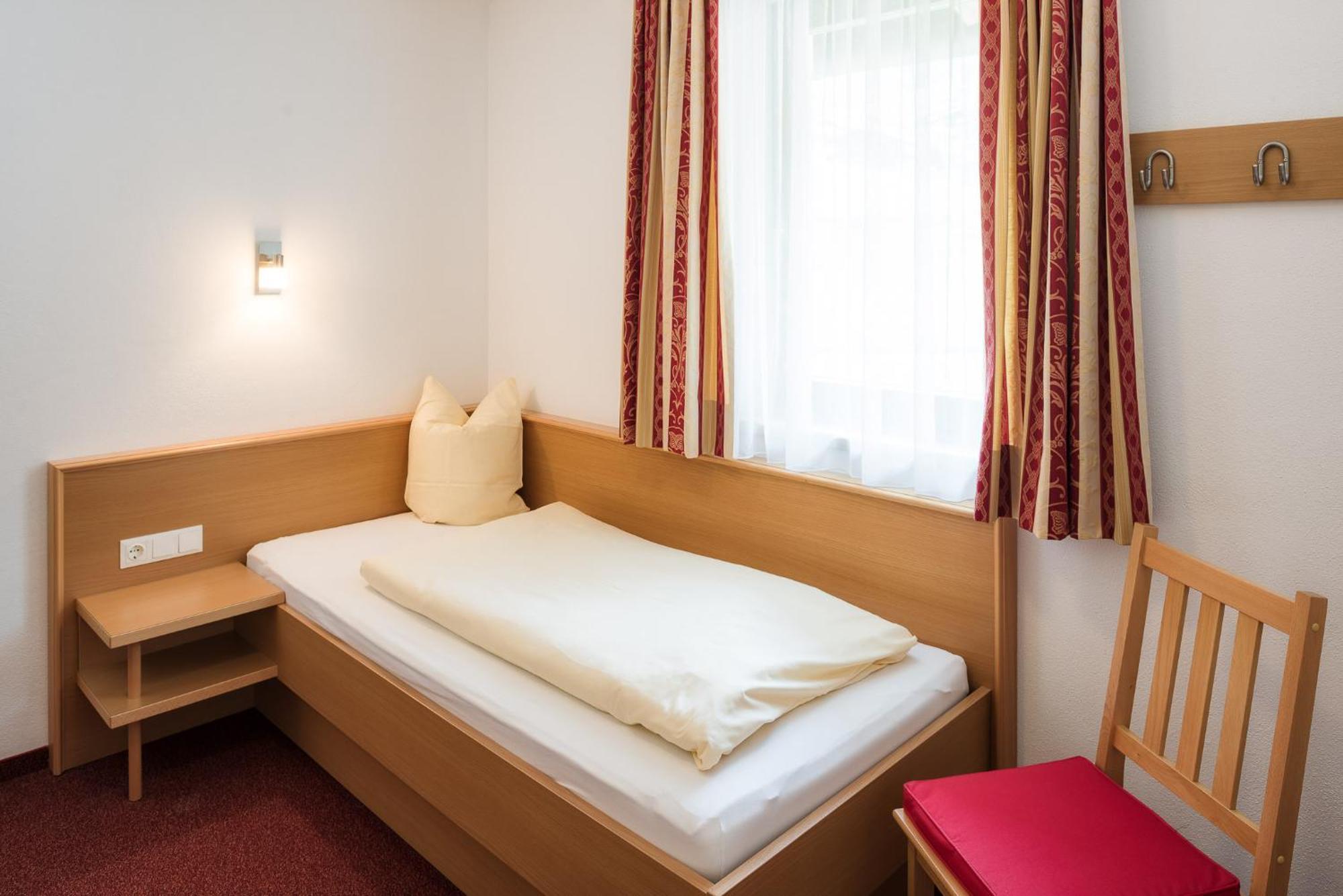 Hotel Forer Ladis Exterior photo